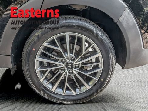 Used 2021 Hyundai Tucson Limited image 29