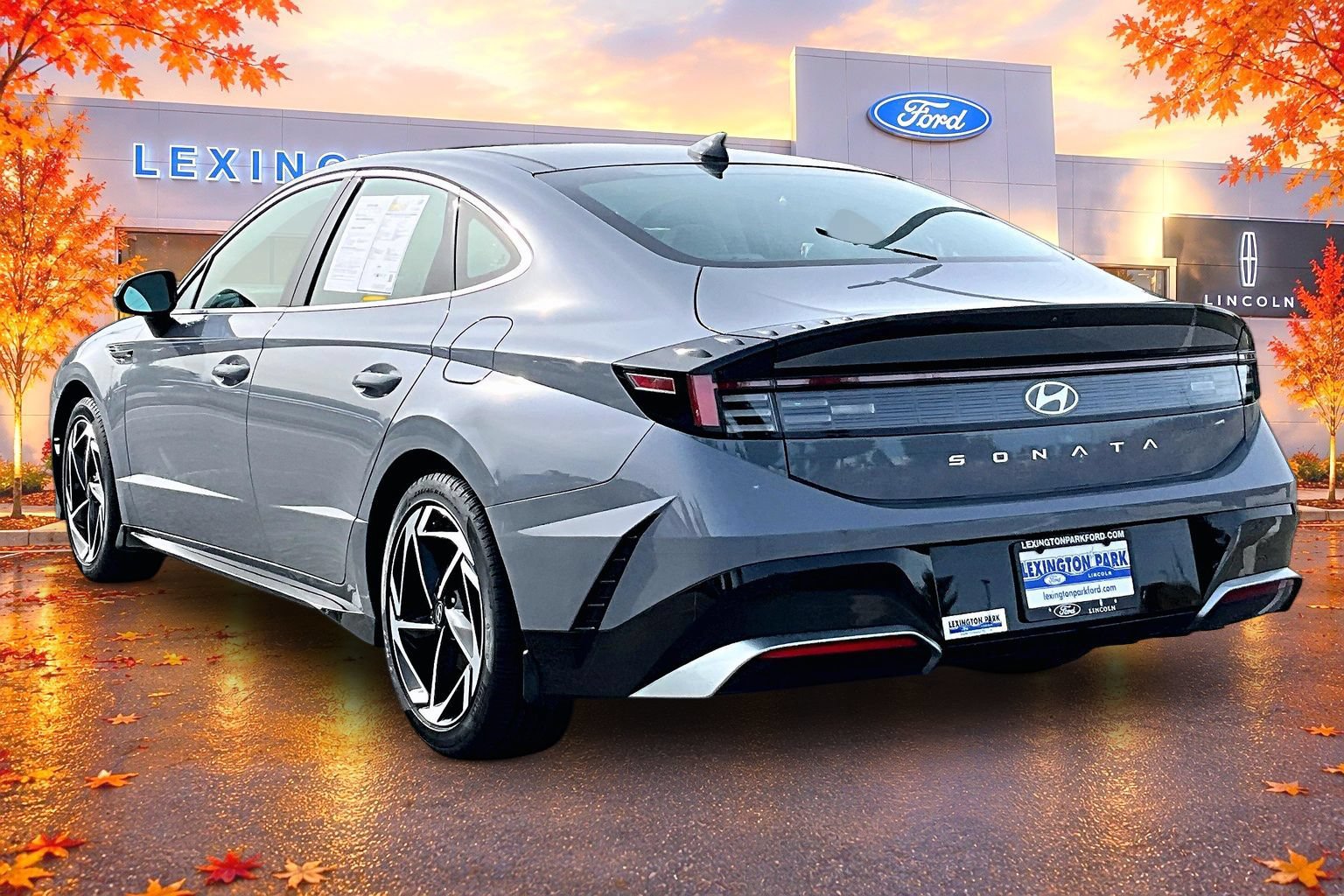 Used 2025 Hyundai Sonata SEL FWD image 4