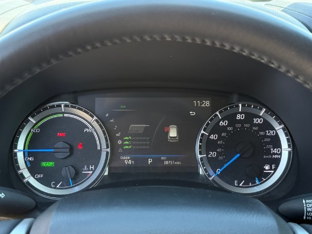 Used 2024 Toyota Highlander XLE FWD image 16