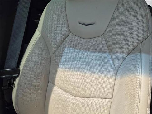 Used 2020 Cadillac CT4 Premium Luxury RWD image 13