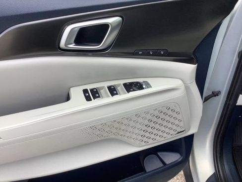 Used 2025 Kia Carnival SX Prestige FWD image 15