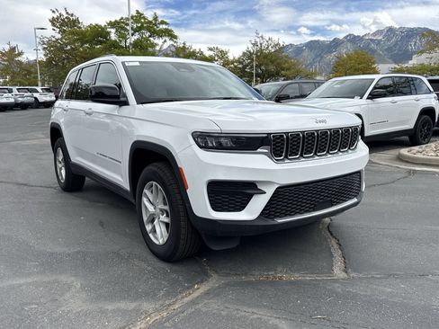 New 2025 Jeep Grand Cherokee Laredo X w/ Trailer Tow Package image 2