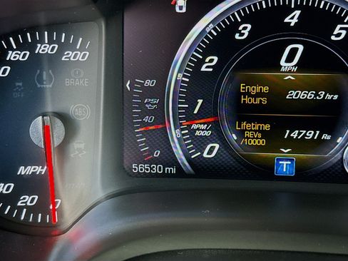 Used 2015 Chevrolet Corvette Stingray Coupe w/ 2LT Preferred Equipment Group RWD image 8