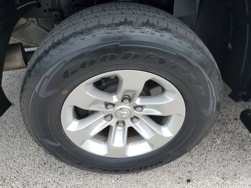 Certified 2022 RAM 1500 Laramie RWD image 9
