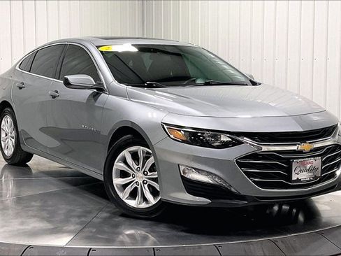 Used 2024 Chevrolet Malibu LT FWD image 3