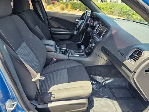 Used 2023 Dodge Charger SXT RWD image 25