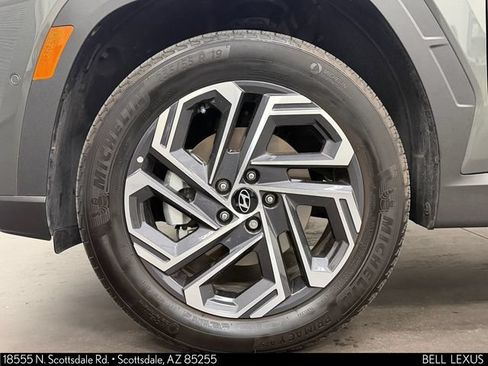 Used 2025 Hyundai Tucson Limited AWD/4WD image 10