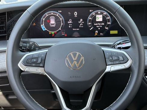 New 2026 Volkswagen Tiguan S image 9