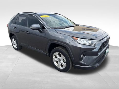 Used 2020 Toyota RAV4 XLE w/ All Weather Liner Package AWD/4WD image 8
