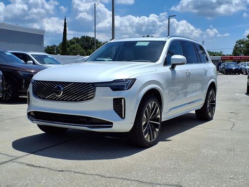 New 2026 Volvo XC90 B6 Ultra image 3