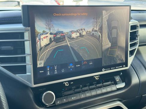 Used 2024 Toyota Tundra Platinum image 29