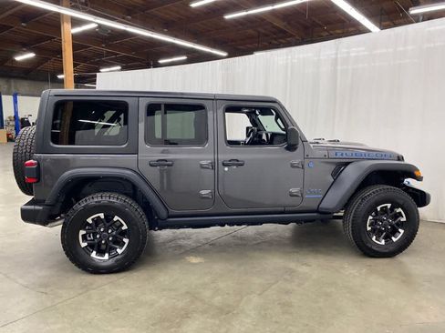 Used 2024 Jeep Wrangler Unlimited Rubicon 4xe AWD/4WD image 7