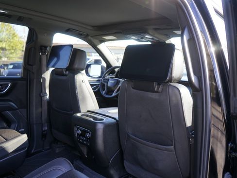Used 2023 Chevrolet Tahoe High Country image 21