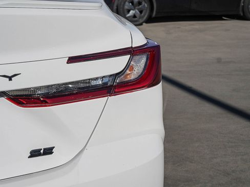 New 2026 Toyota Camry SE w/ Convenience Package FWD image 8