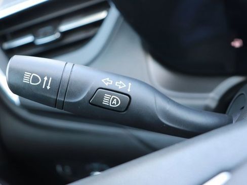 Used 2025 Buick Encore GX Preferred FWD image 21