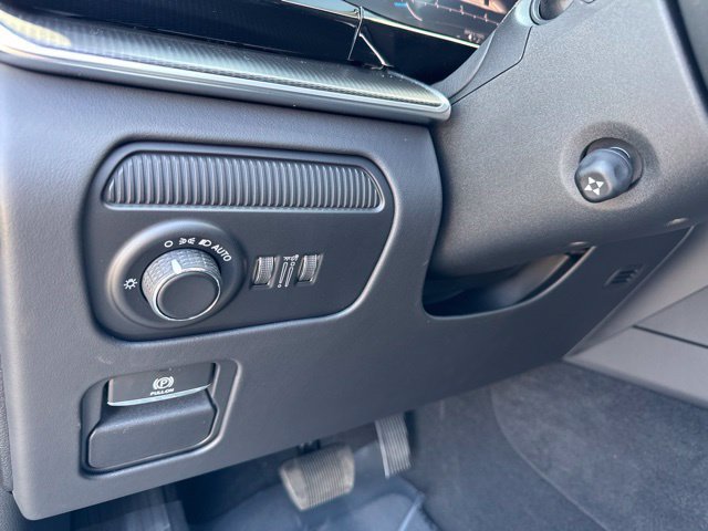 New 2026 Jeep Grand Wagoneer L Summit AWD/4WD image 18