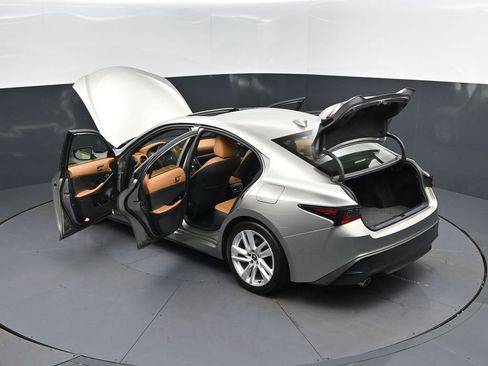 Used 2023 Lexus IS 300 w/ Comfort Package image 47