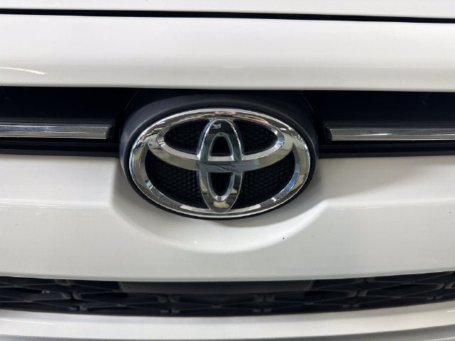 Used 2020 Toyota 4Runner TRD Off-Road AWD/4WD image 9