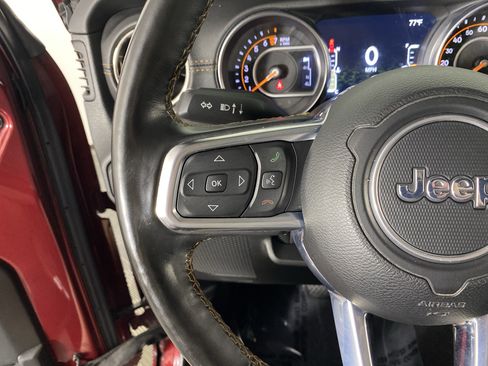 Used 2021 Jeep Gladiator Overland AWD/4WD image 22