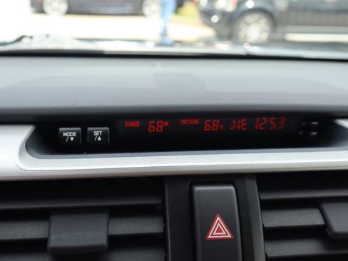 Used 2013 Toyota 4Runner Limited AWD/4WD image 29