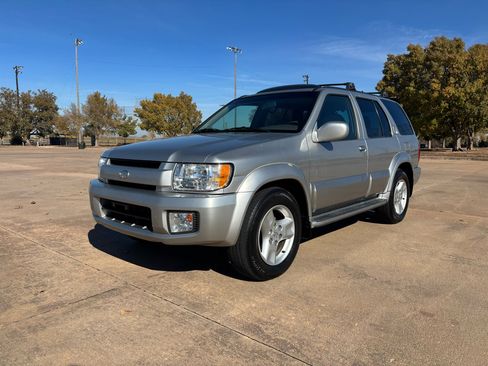 Used 2002 INFINITI QX4 4WD image 3