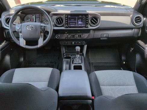 Used 2020 Toyota Tacoma TRD Sport RWD image 15
