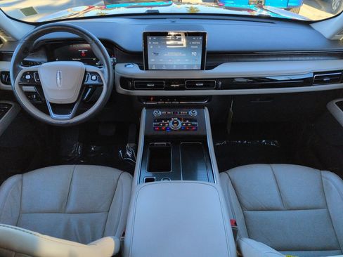 Certified 2020 Lincoln Aviator Reserve w/ Equipment Group 201A image 15