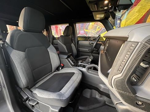 Used 2023 Ford Bronco Big Bend image 42