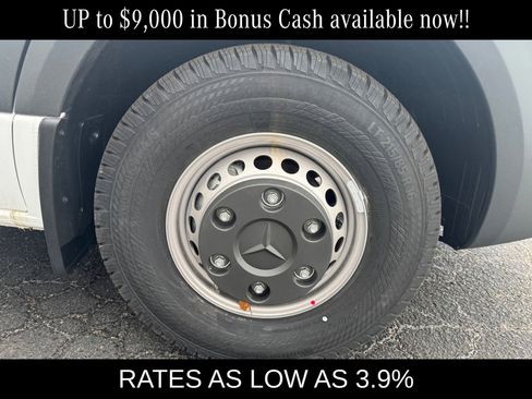 New 2025 Mercedes-Benz Sprinter 4500 image 29