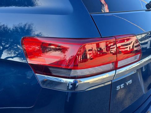 Used 2023 Volkswagen Atlas SE image 33