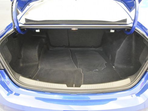 Used 2023 Chevrolet Malibu LT FWD image 32