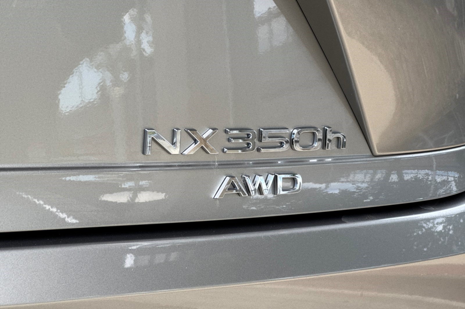 Used 2024 Lexus NX 350h AWD image 28
