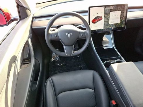 Used 2020 Tesla Model Y Long Range image 14