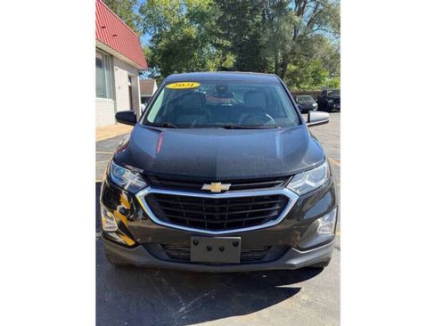Used 2021 Chevrolet Equinox LS image 4