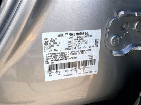 Used 2025 Ford Explorer Platinum w/ Ultimate Package AWD/4WD image 32
