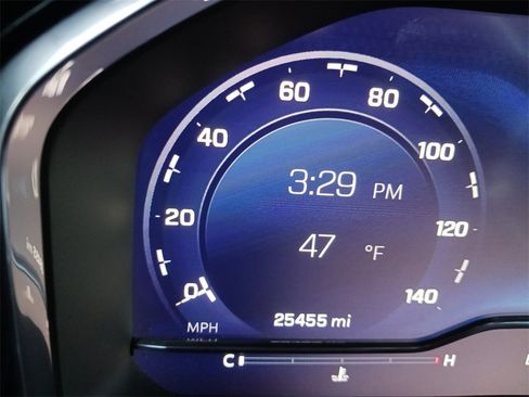 Used 2024 Chevrolet Silverado 2500 LT image 20