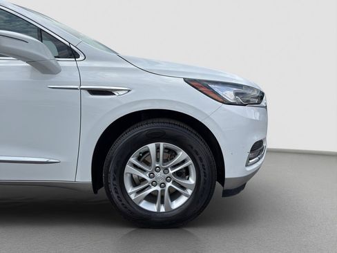 Used 2020 Buick Enclave Essence image 30