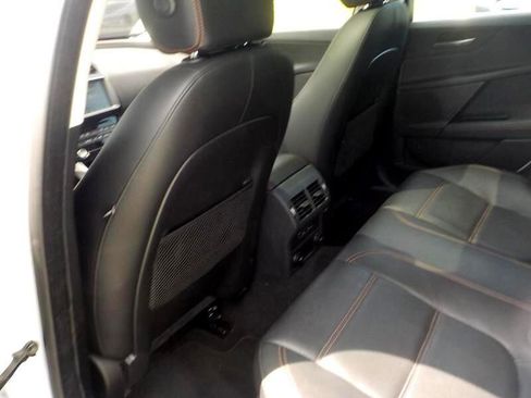 Used 2017 Jaguar XE Prestige image 20