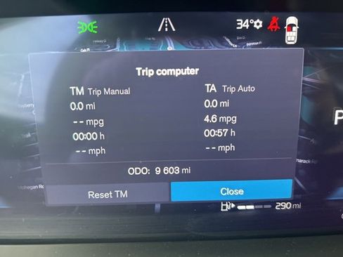 Used 2025 Volvo XC90 B5 Plus image 21