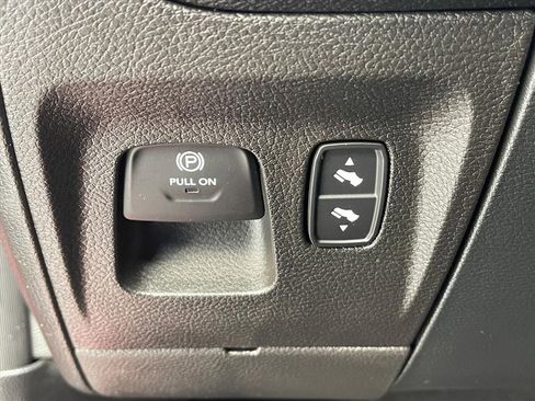 Used 2022 RAM 1500 Big Horn image 17