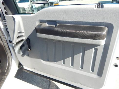 Used 2015 Ford F350 XL image 19