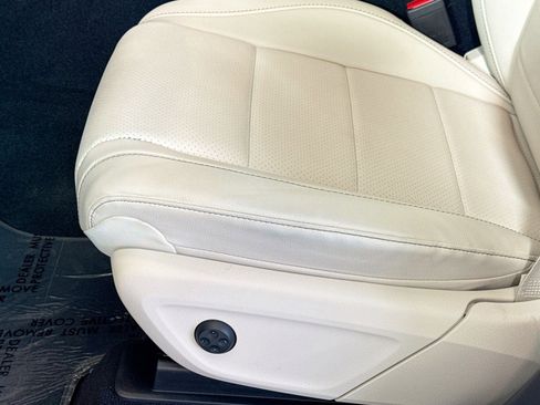 Used 2022 Mercedes-Benz GLE 450 4MATIC image 18