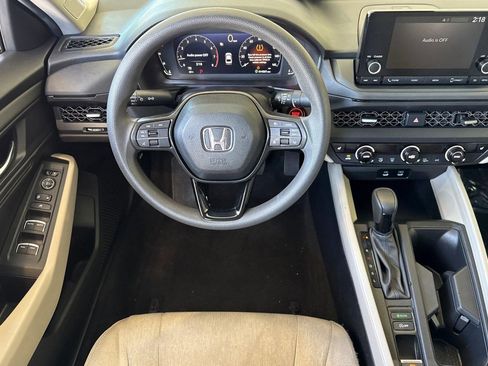 Certified 2025 Honda Accord SE image 25