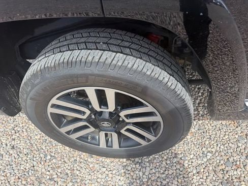 Used 2018 Toyota 4Runner Limited AWD/4WD image 34