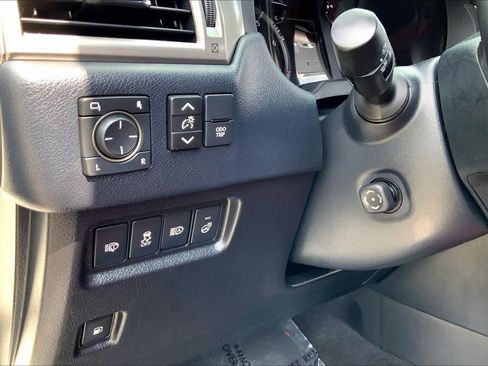 Certified 2023 Lexus GX 460 Premium w/ Premium Package AWD/4WD image 36