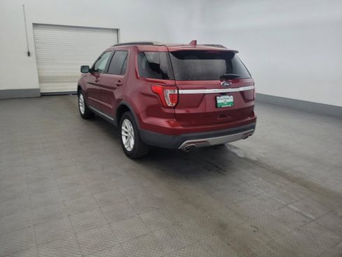 Used 2016 Ford Explorer XLT w/ Equipment Group 201A FWD image 5