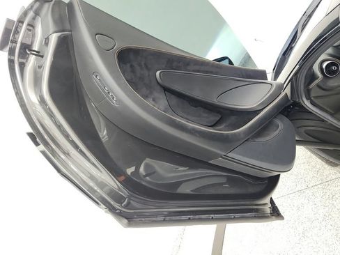 Used 2019 McLaren 570S Spider RWD image 29