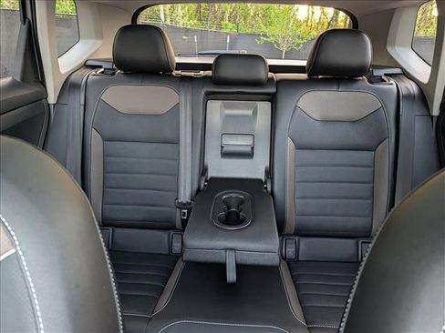 Certified 2023 Volkswagen Taos SEL AWD/4WD image 18