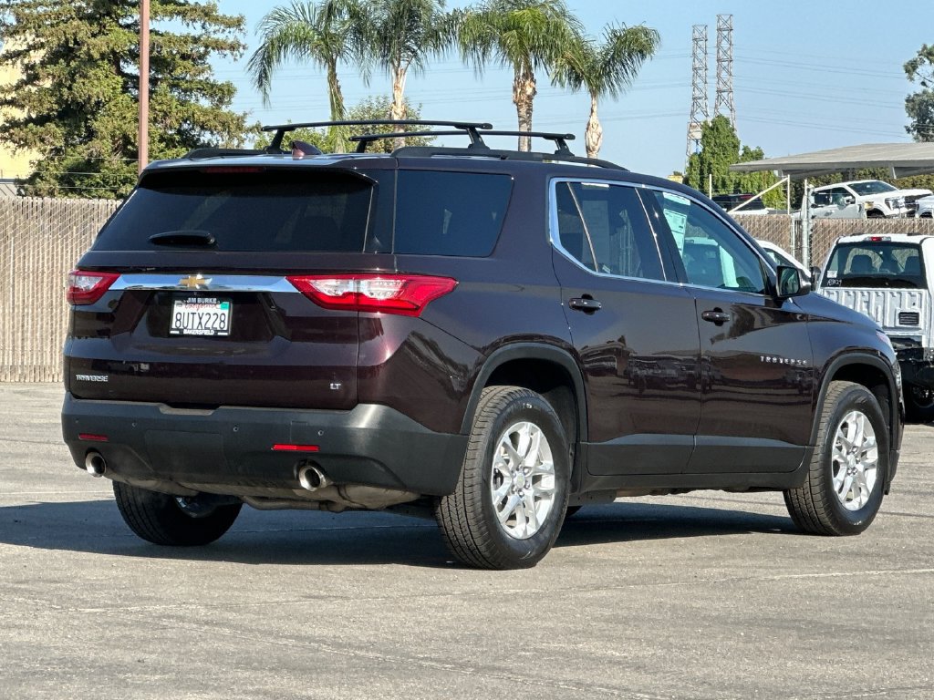 Used 2021 Chevrolet Traverse LT FWD image 3
