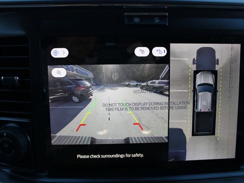 New 2026 Ford F350 Lariat w/ Black Appearance Package image 30